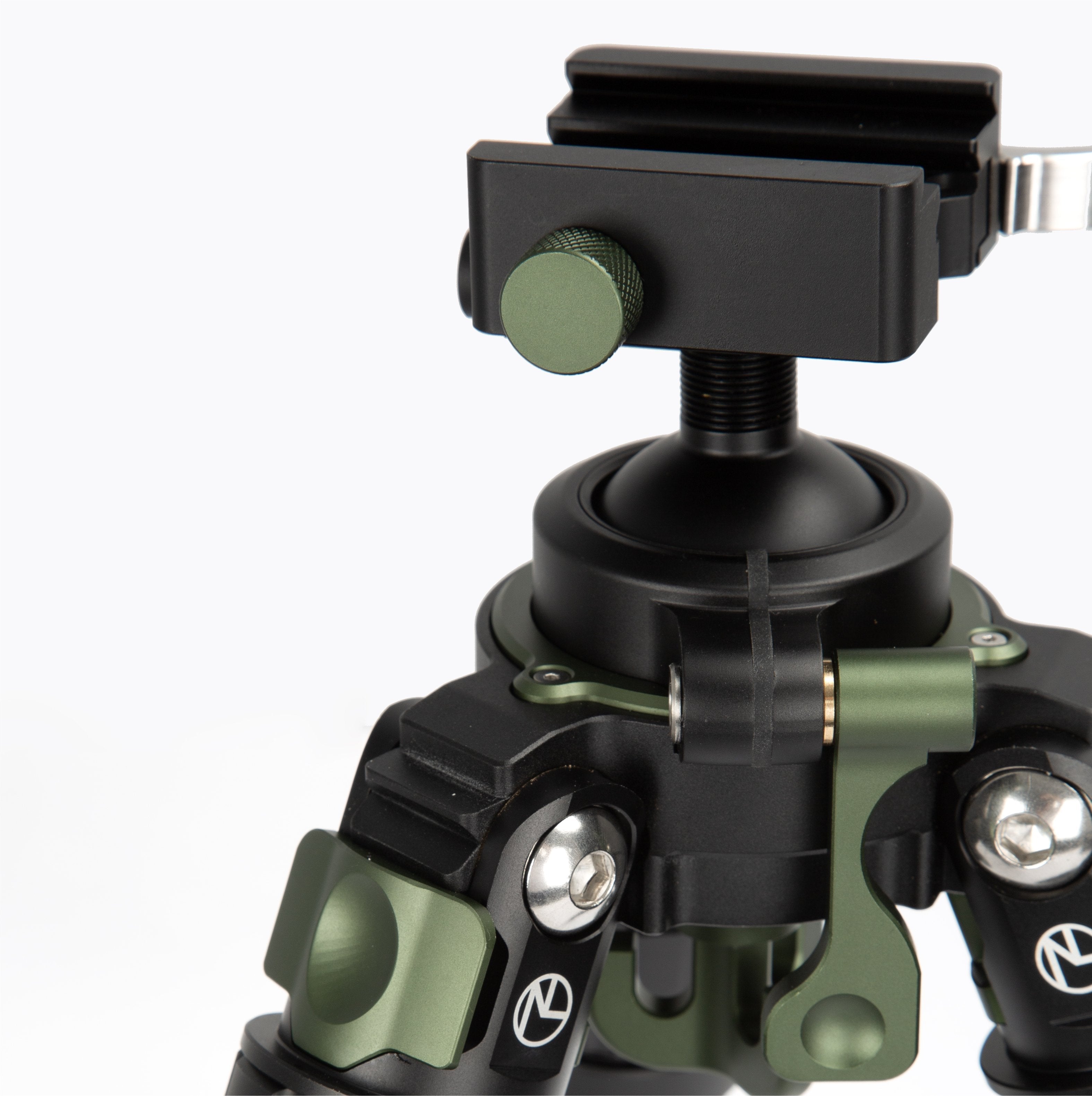 Nieload Nieload™ RED MIST GP TRIPOD - Cameras & Optics > Camera & Optic Accessories > Tripods & Monopods Tripod