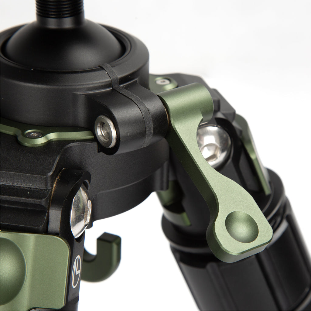 Nieload Nieload™ RED MIST QD TRIPOD - Cameras & Optics > Camera & Optic Accessories > Tripods & Monopods Tripod